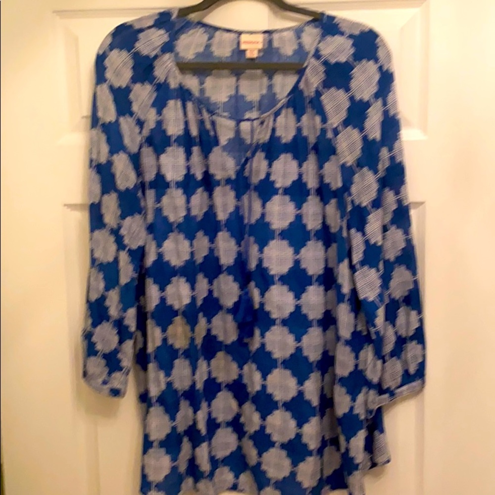 Blouse with tassels